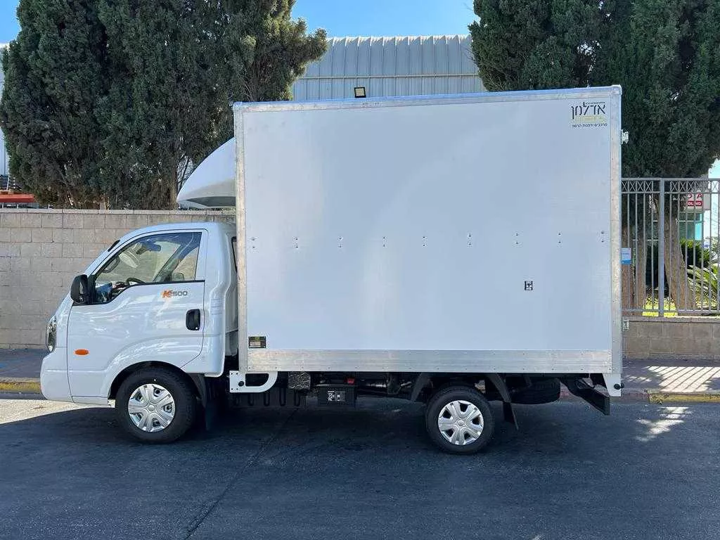 Read more about the article KIA 2500 close